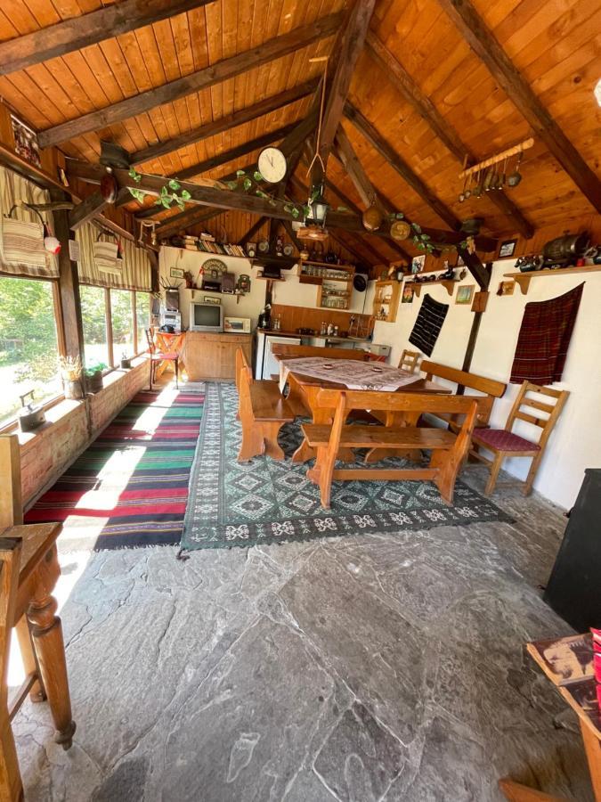 特里亚夫纳 新阁旅馆酒店 外观 照片
